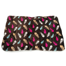 Load image into Gallery viewer, Winter Dog Bed Blanket